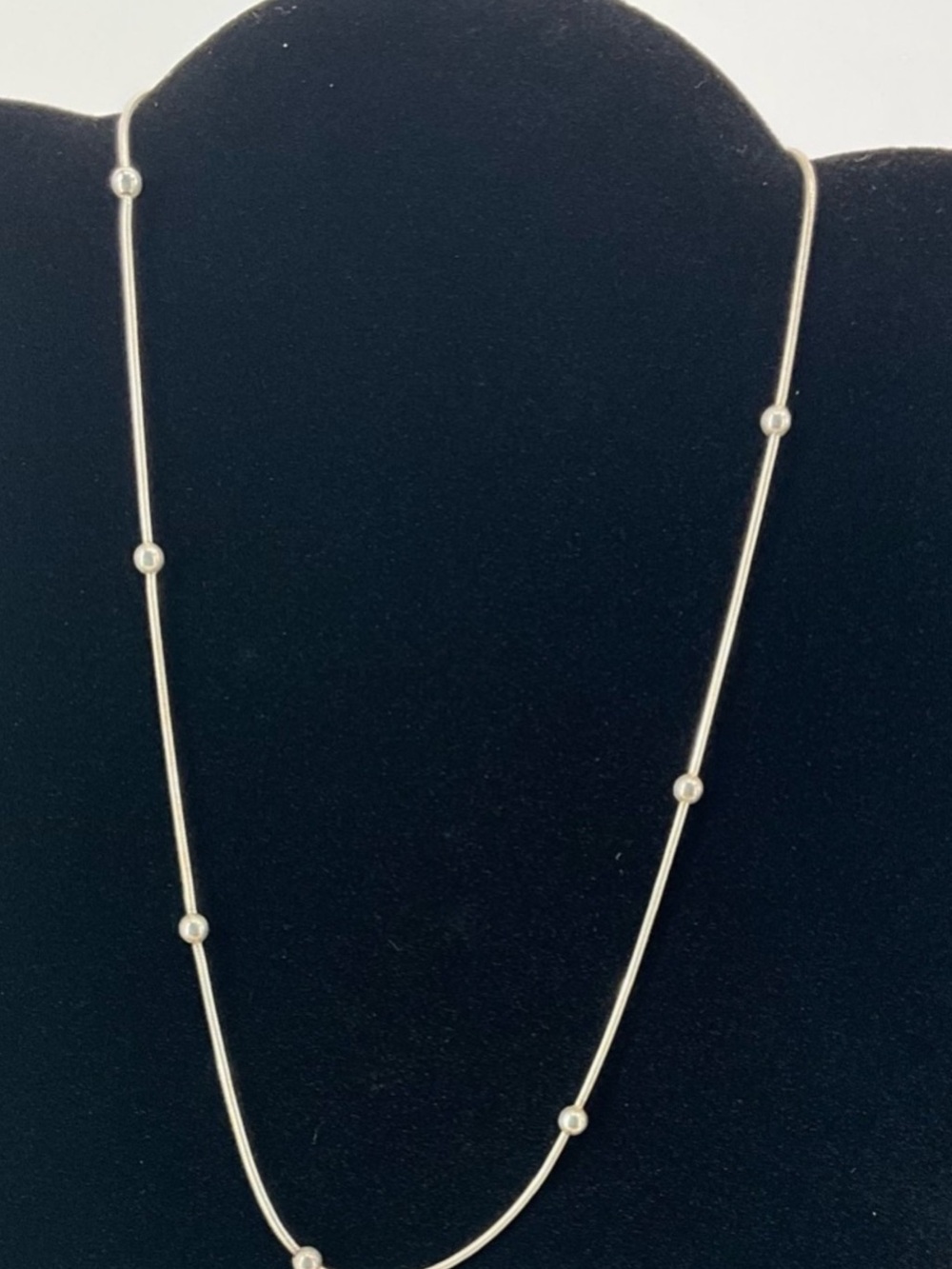 Louis Vuitton Sterling Silver Made in Italy Station Choker Necklace 17” 6.19g - Picture 4 of 4